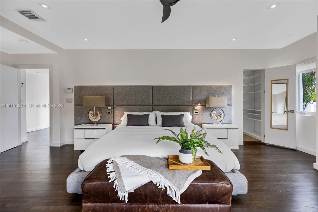 Recently Rented: $15,000 (4 beds, 3 baths, 3962 Square Feet)