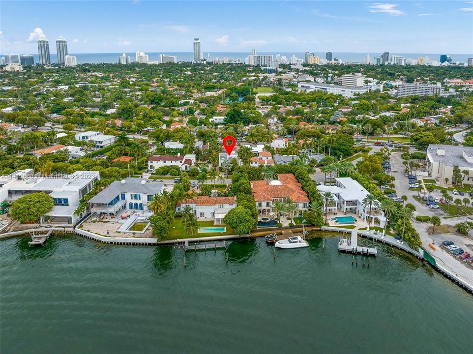 Recently Rented: $15,000 (4 beds, 3 baths, 3962 Square Feet)