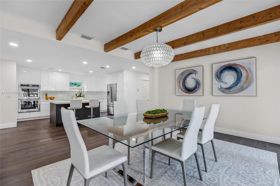 Recently Rented: $15,000 (4 beds, 3 baths, 3962 Square Feet)