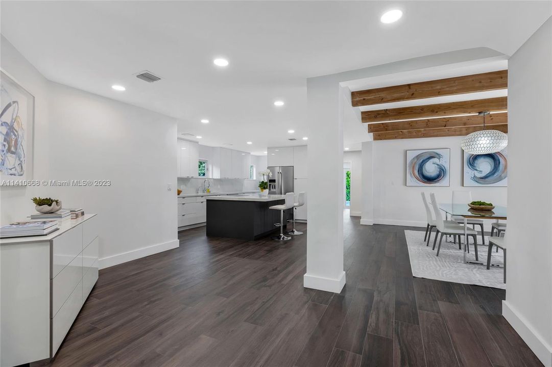 Recently Rented: $15,000 (4 beds, 3 baths, 3962 Square Feet)