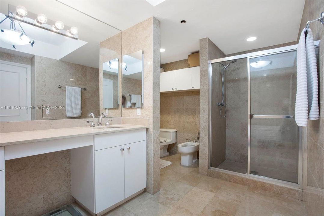 待售: $1,295,000 (2 贝兹, 2 浴室, 1490 平方英尺)