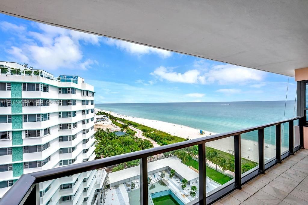 Recently Sold: $1,290,000 (2 beds, 2 baths, 1180 Square Feet)