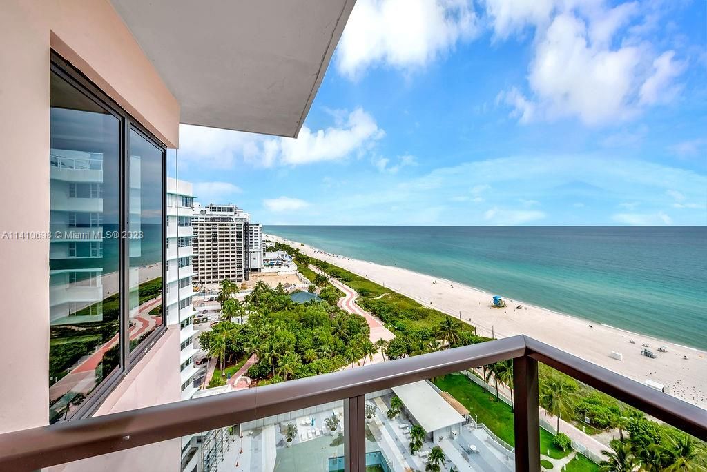 Recently Sold: $1,290,000 (2 beds, 2 baths, 1180 Square Feet)
