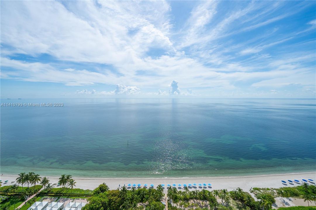 Recently Sold: $2,380,000 (2 beds, 2 baths, 1875 Square Feet)