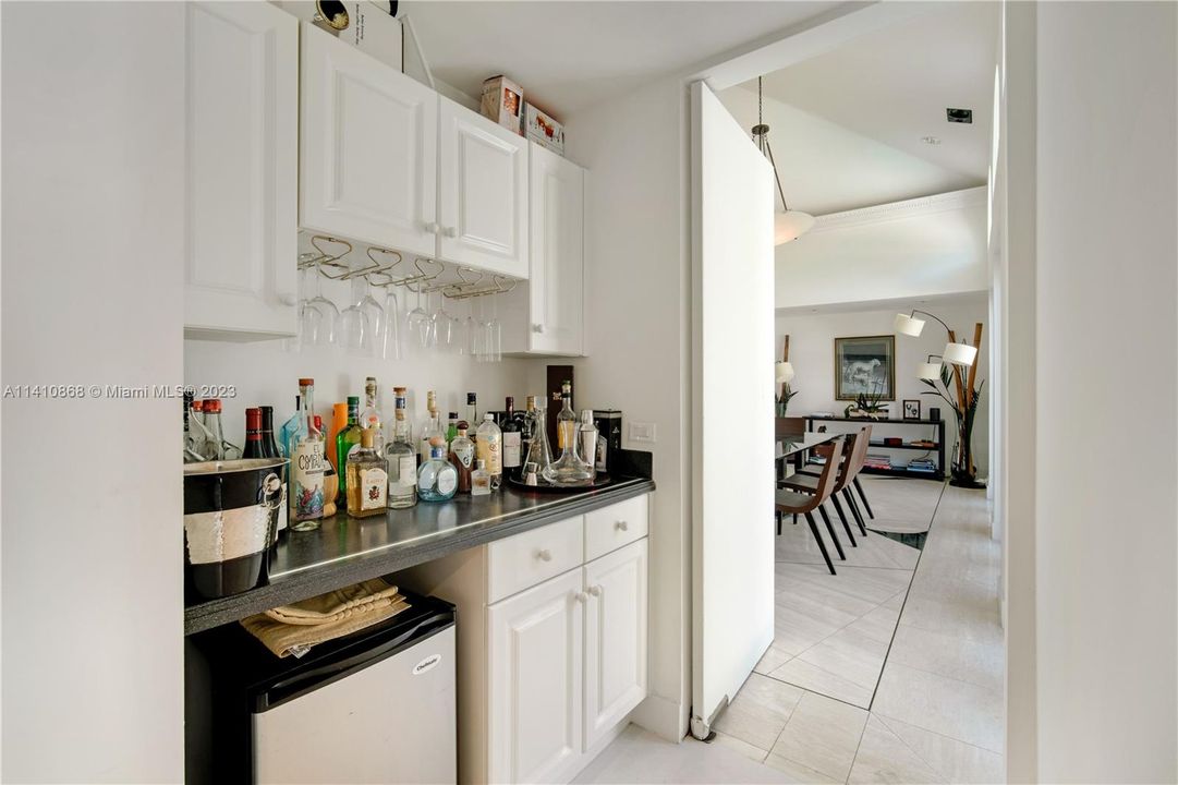 Recently Rented: $19,500 (5 beds, 4 baths, 3006 Square Feet)