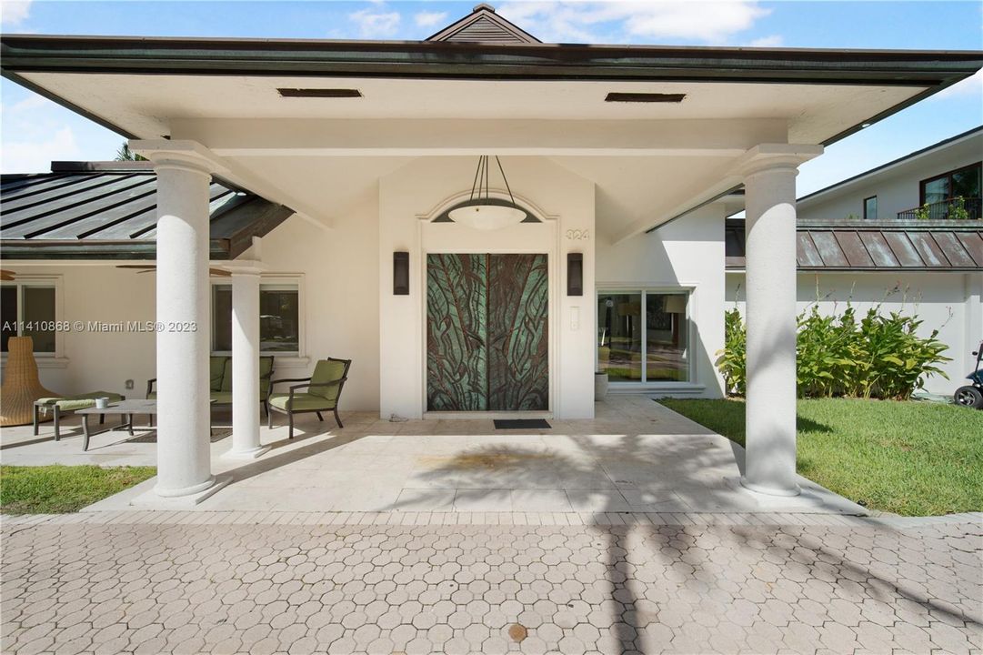 Recently Rented: $19,500 (5 beds, 4 baths, 3006 Square Feet)