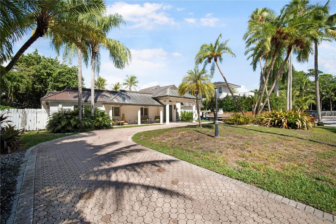 Recently Rented: $19,500 (5 beds, 4 baths, 3006 Square Feet)