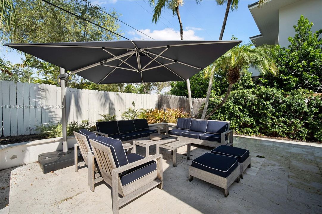 Recently Rented: $19,500 (5 beds, 4 baths, 3006 Square Feet)