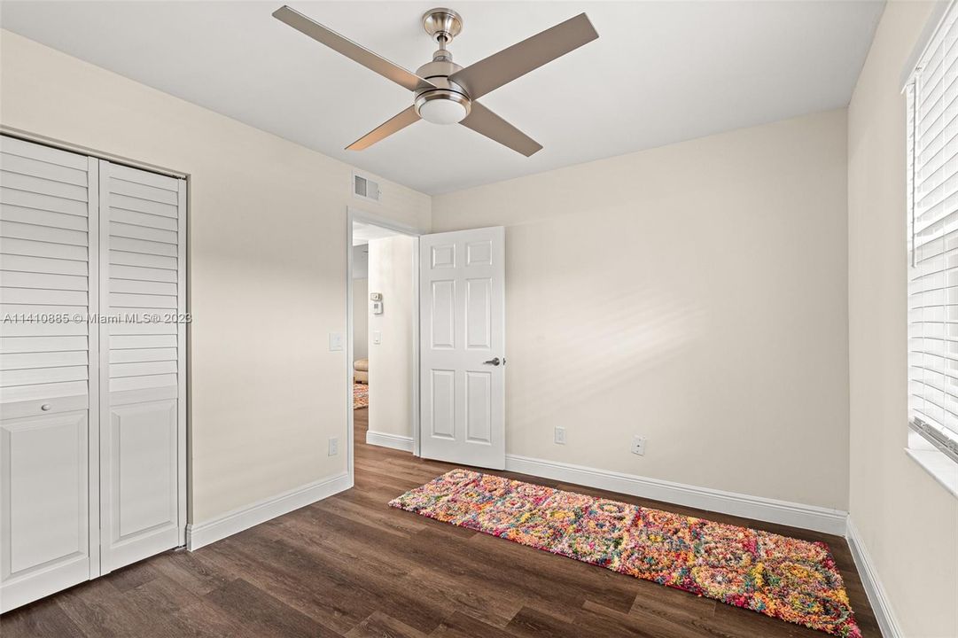 Recently Sold: $190,000 (2 beds, 2 baths, 950 Square Feet)