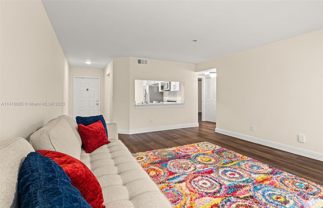 Recently Sold: $190,000 (2 beds, 2 baths, 950 Square Feet)