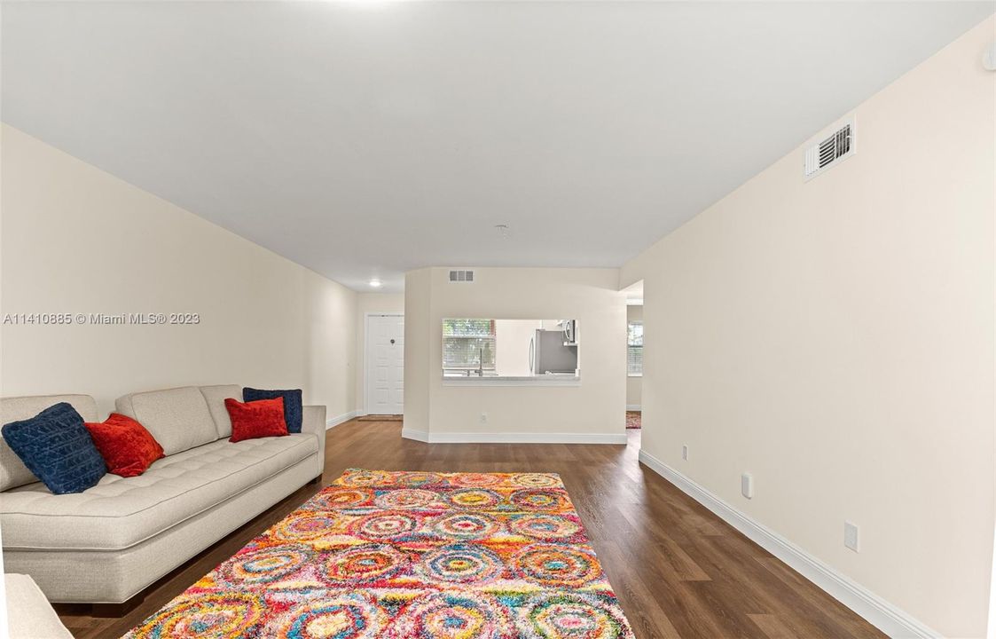 Recently Sold: $190,000 (2 beds, 2 baths, 950 Square Feet)