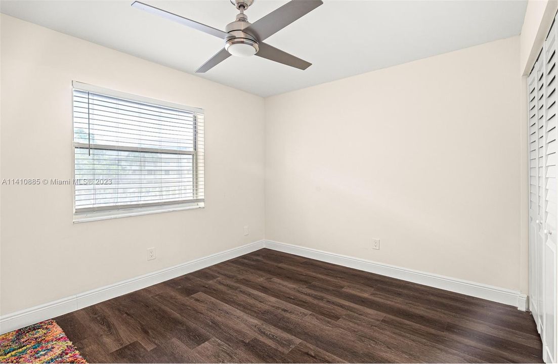 Recently Sold: $190,000 (2 beds, 2 baths, 950 Square Feet)