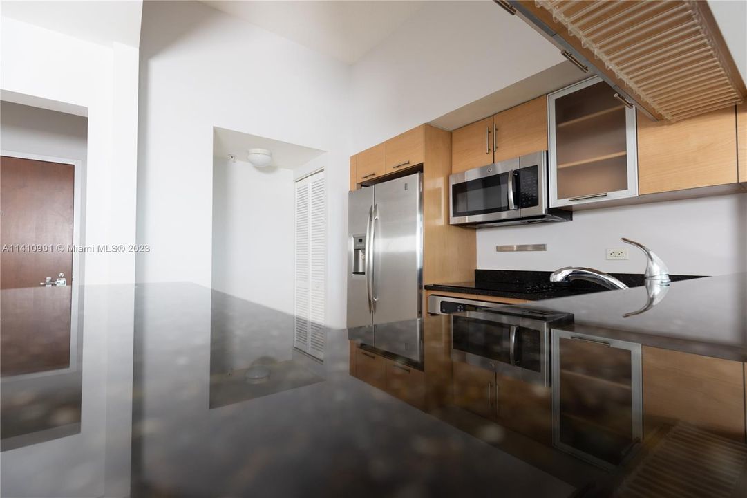 Recently Rented: $5,000 (3 beds, 2 baths, 1419 Square Feet)