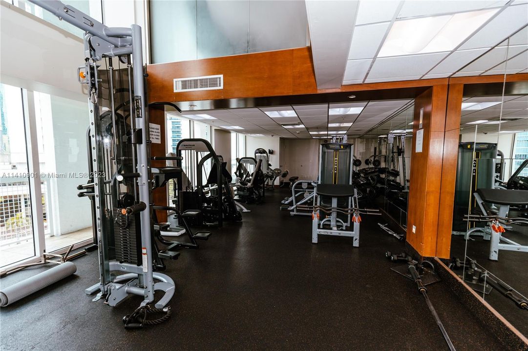 Recently Rented: $5,000 (3 beds, 2 baths, 1419 Square Feet)