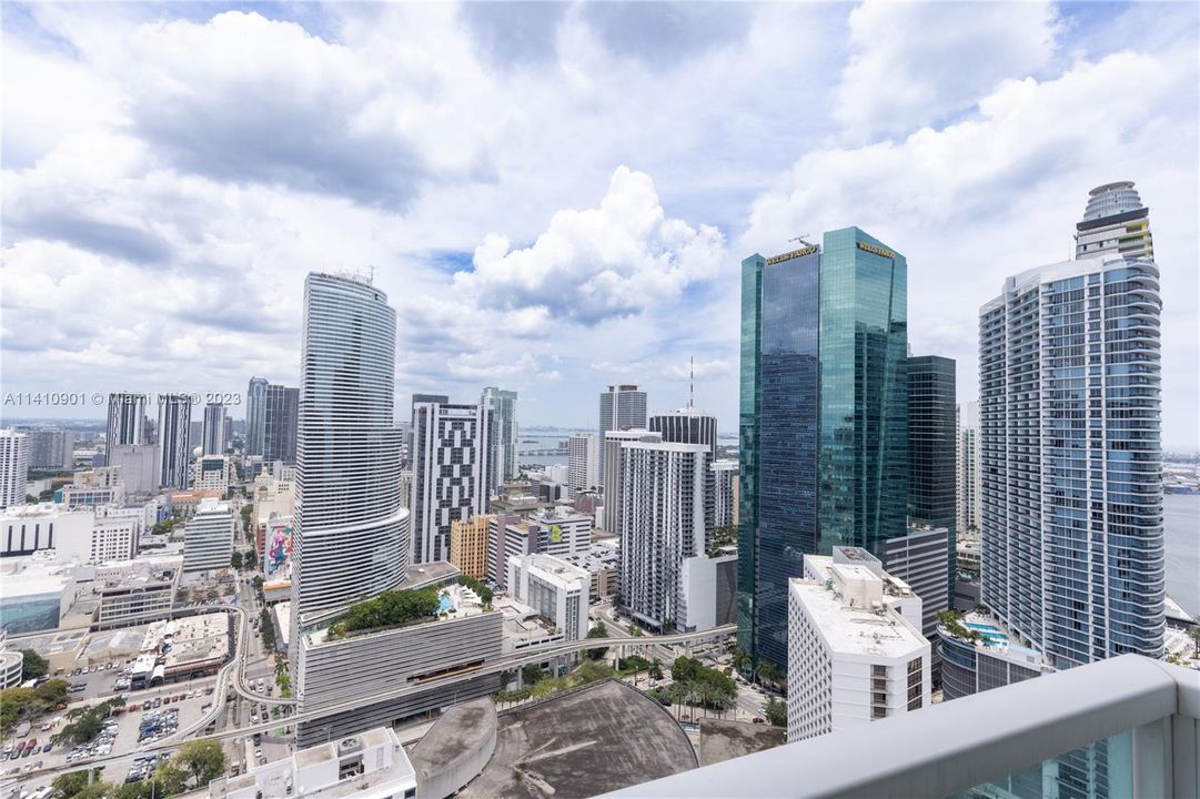 Recently Rented: $5,000 (3 beds, 2 baths, 1419 Square Feet)