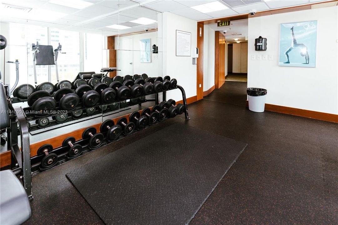 Recently Rented: $5,000 (3 beds, 2 baths, 1419 Square Feet)