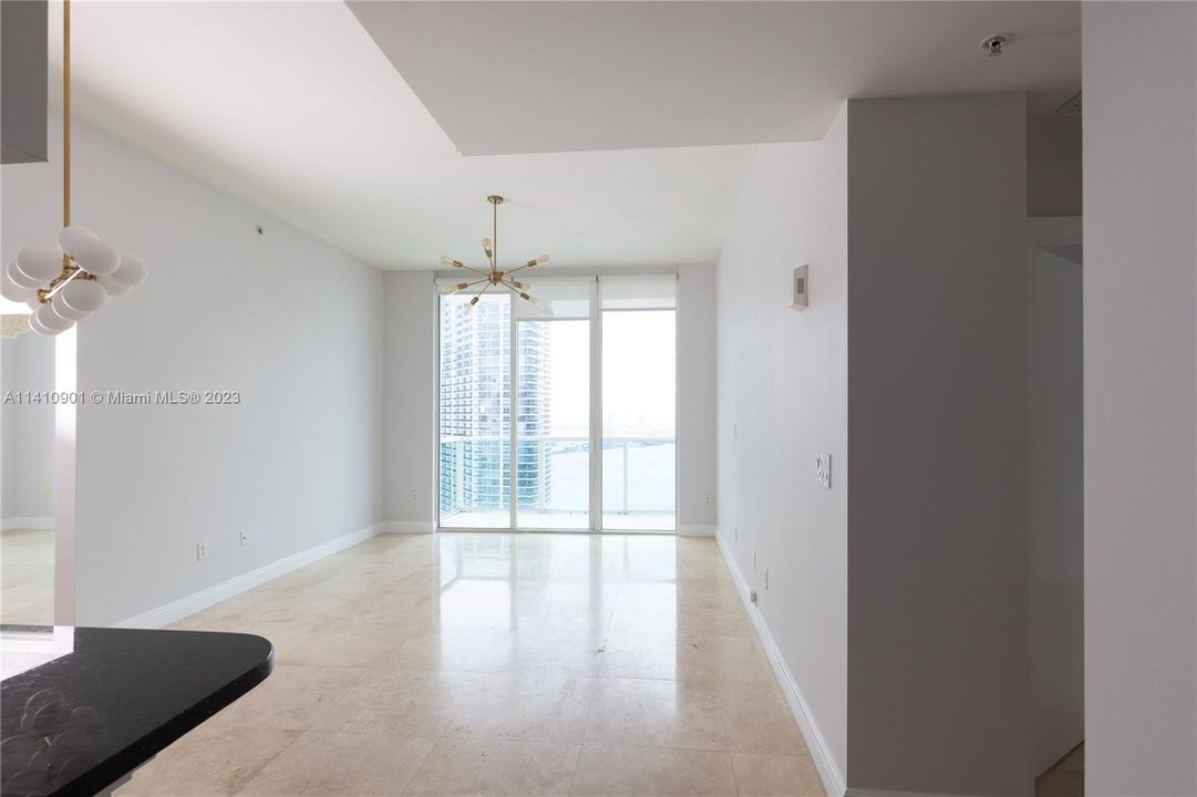 Recently Rented: $5,000 (3 beds, 2 baths, 1419 Square Feet)