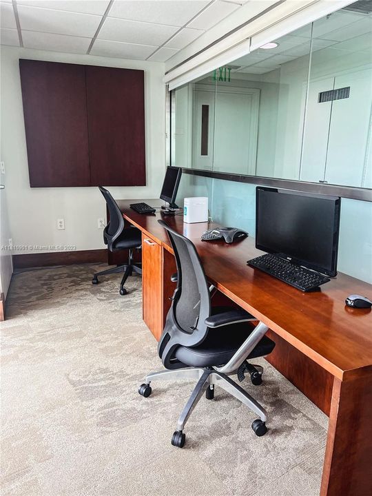 Recently Rented: $5,000 (3 beds, 2 baths, 1419 Square Feet)