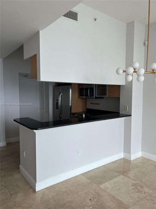 Recently Rented: $5,000 (3 beds, 2 baths, 1419 Square Feet)