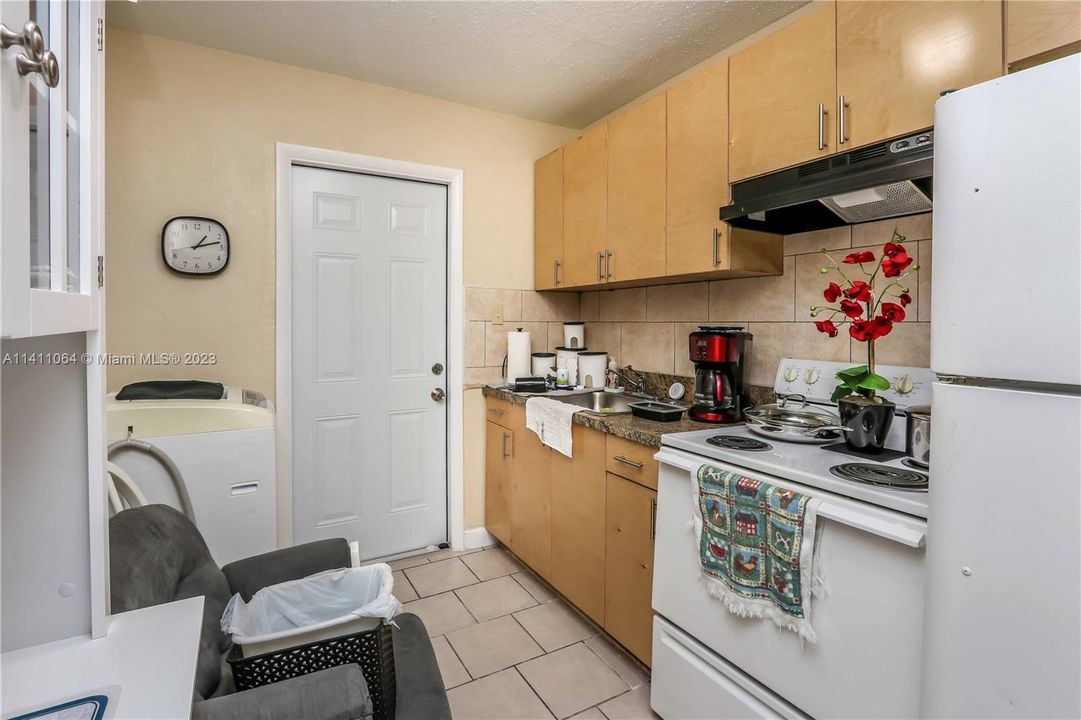 Recently Sold: $1,170,000 (0 beds, 0 baths, 0 Square Feet)