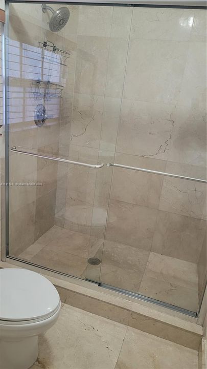 Recently Rented: $5,500 (5 beds, 6 baths, 2802 Square Feet)