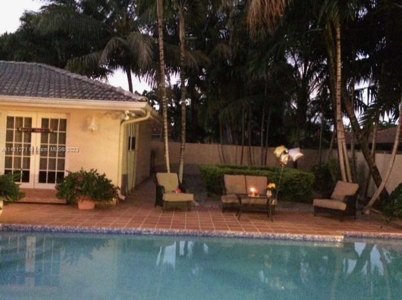 Recently Rented: $5,500 (5 beds, 6 baths, 2802 Square Feet)