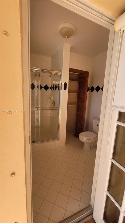 Recently Rented: $5,500 (5 beds, 6 baths, 2802 Square Feet)