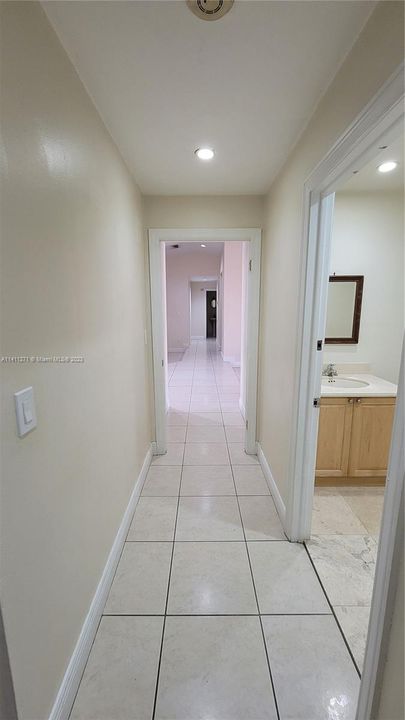 Recently Rented: $5,500 (5 beds, 6 baths, 2802 Square Feet)