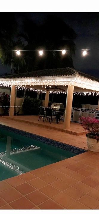 Recently Rented: $5,500 (5 beds, 6 baths, 2802 Square Feet)