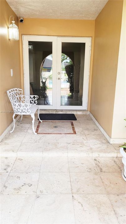 Recently Rented: $5,500 (5 beds, 6 baths, 2802 Square Feet)