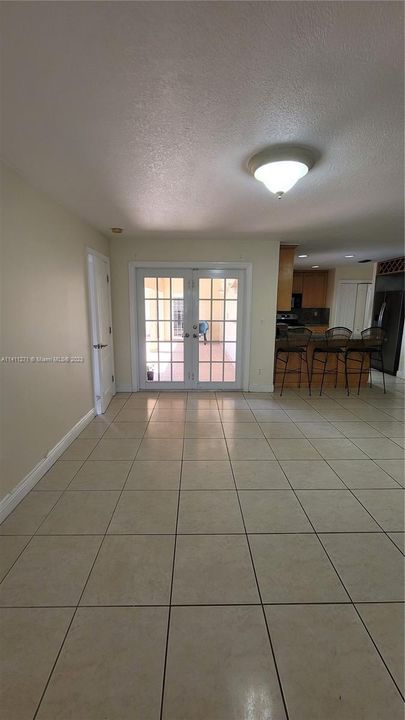 Recently Rented: $5,500 (5 beds, 6 baths, 2802 Square Feet)