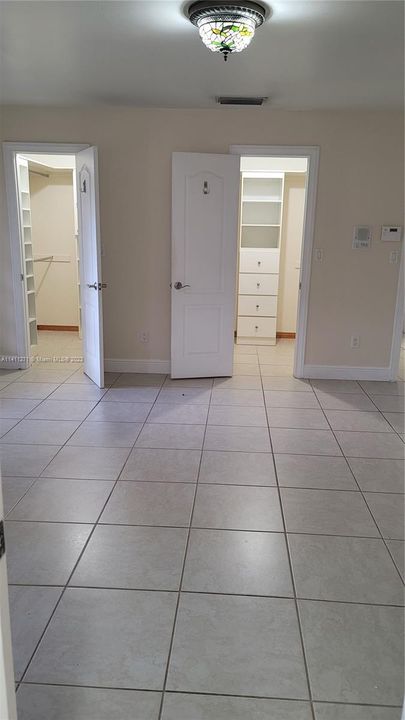 Recently Rented: $5,500 (5 beds, 6 baths, 2802 Square Feet)