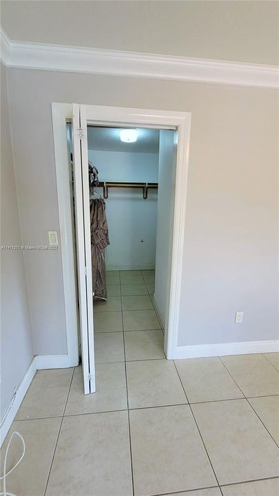 Recently Rented: $5,500 (5 beds, 6 baths, 2802 Square Feet)