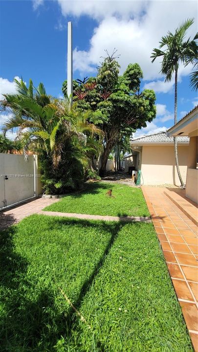 Recently Rented: $5,500 (5 beds, 6 baths, 2802 Square Feet)