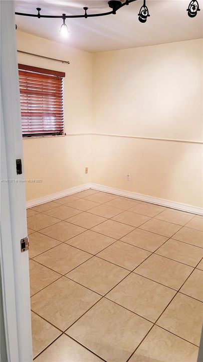 Recently Rented: $5,500 (5 beds, 6 baths, 2802 Square Feet)