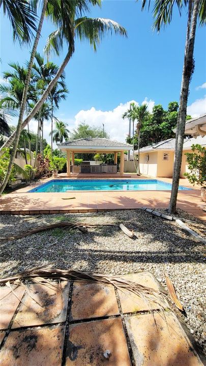 Recently Rented: $5,500 (5 beds, 6 baths, 2802 Square Feet)