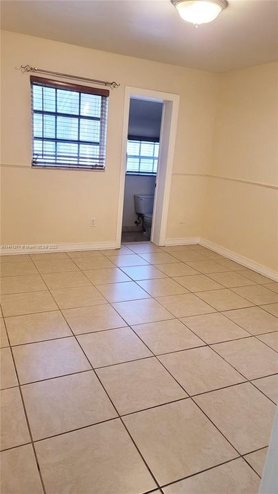 Recently Rented: $5,500 (5 beds, 6 baths, 2802 Square Feet)