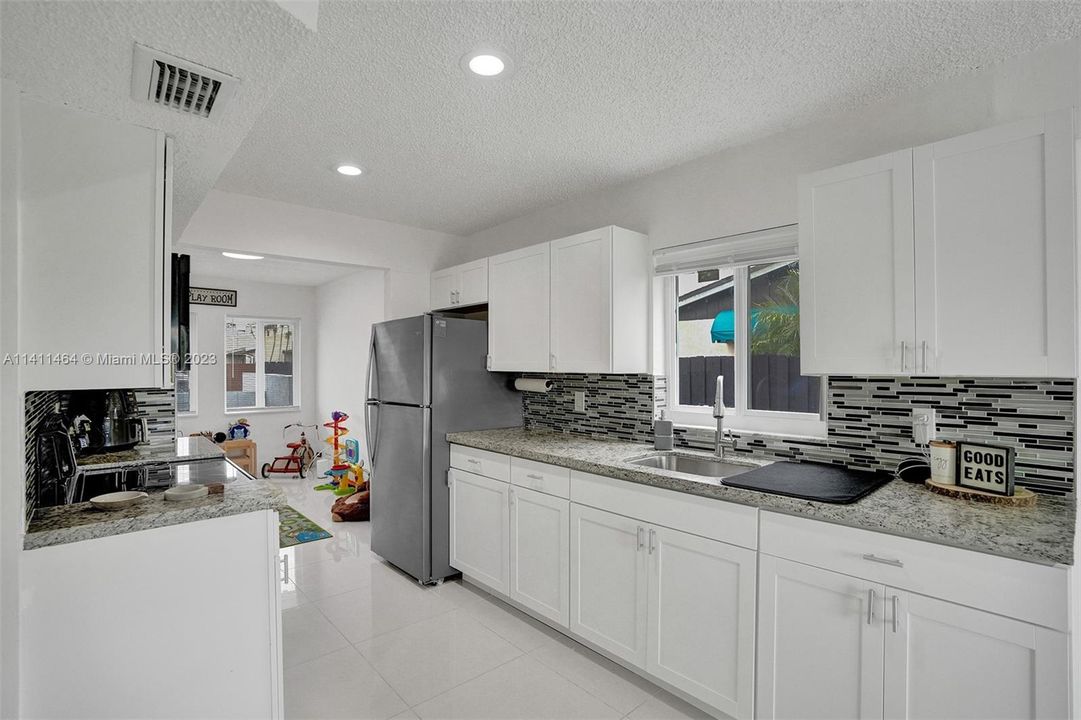 Vendido Recientemente: $499,000 (3 camas, 2 baños, 1678 Pies cuadrados)