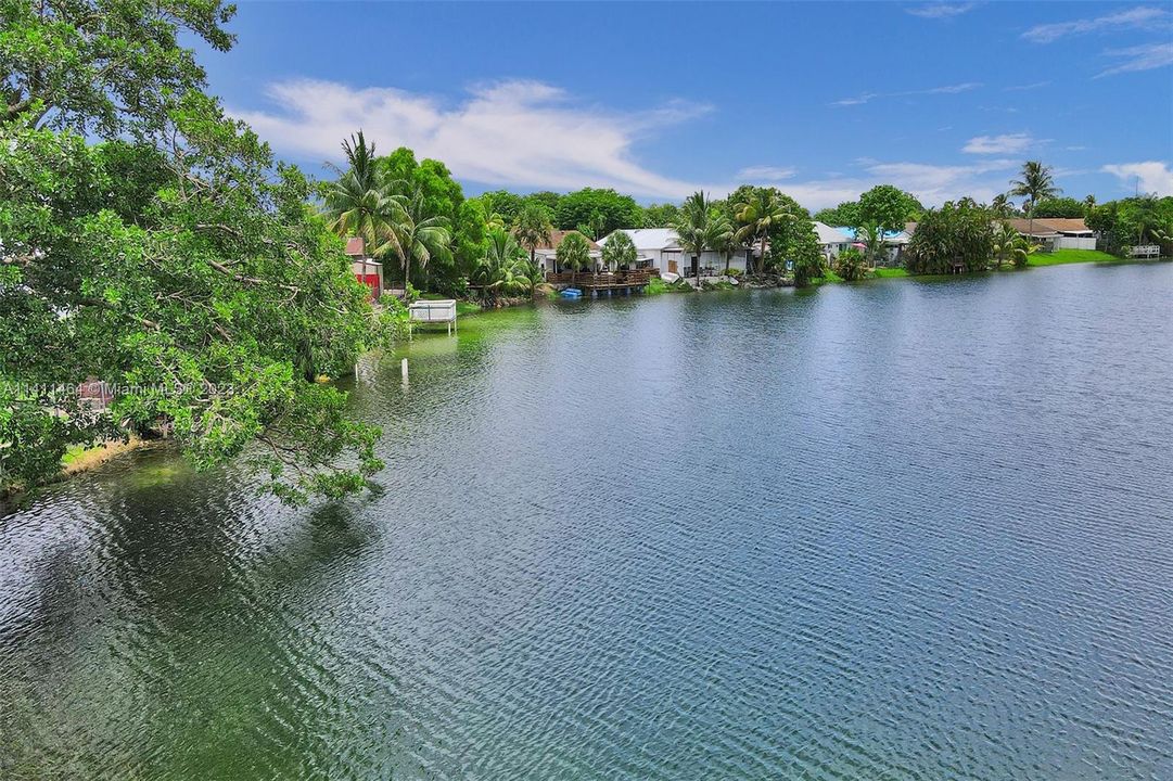 Vendido Recientemente: $499,000 (3 camas, 2 baños, 1678 Pies cuadrados)