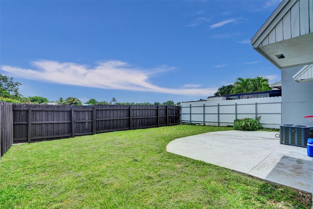 Vendido Recientemente: $499,000 (3 camas, 2 baños, 1678 Pies cuadrados)