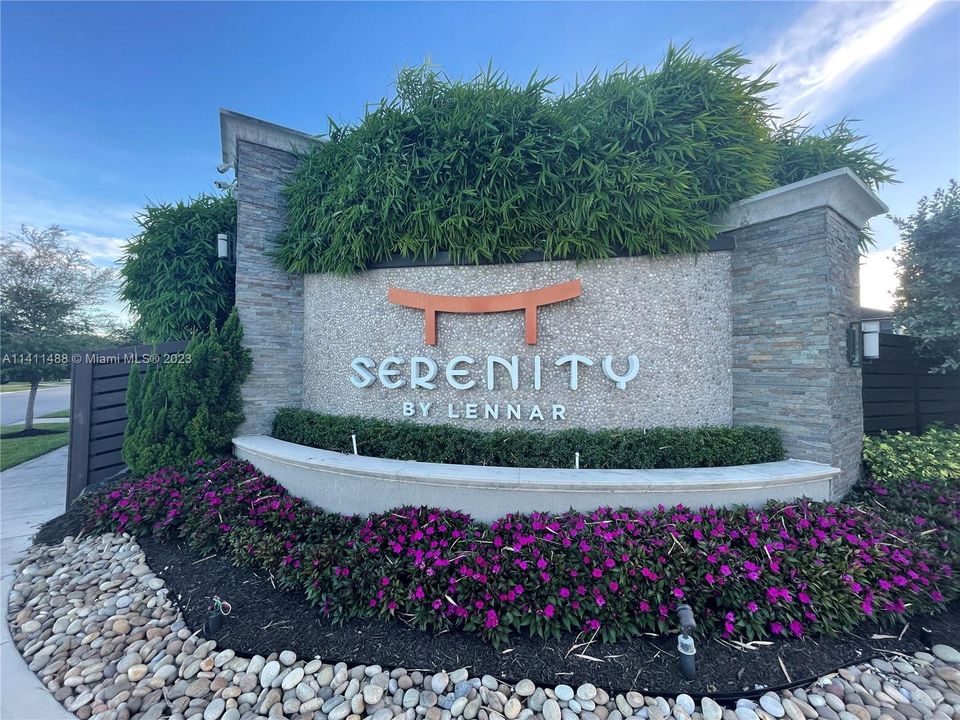 Recently Rented: $4,400 (3 beds, 2 baths, 1977 Square Feet)