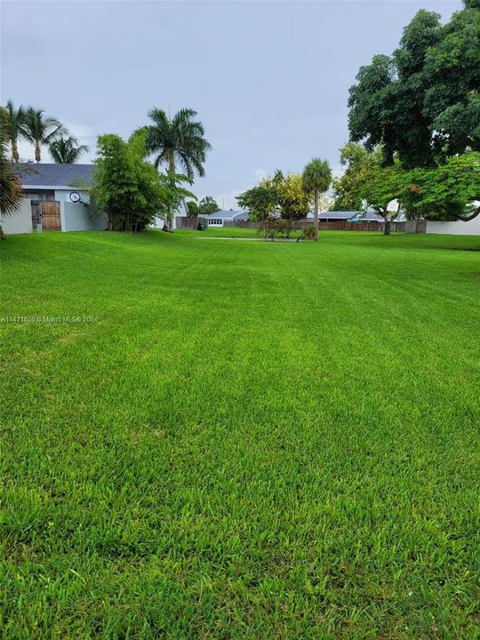 Recently Sold: $350,000 (3 beds, 1 baths, 1015 Square Feet)