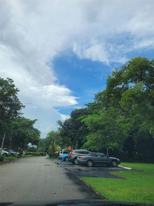 Recently Sold: $350,000 (3 beds, 1 baths, 1015 Square Feet)