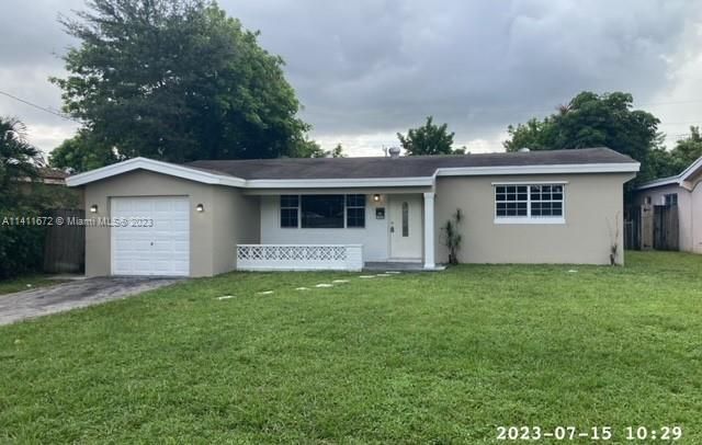 Recently Sold: $439,900 (3 beds, 2 baths, 1547 Square Feet)