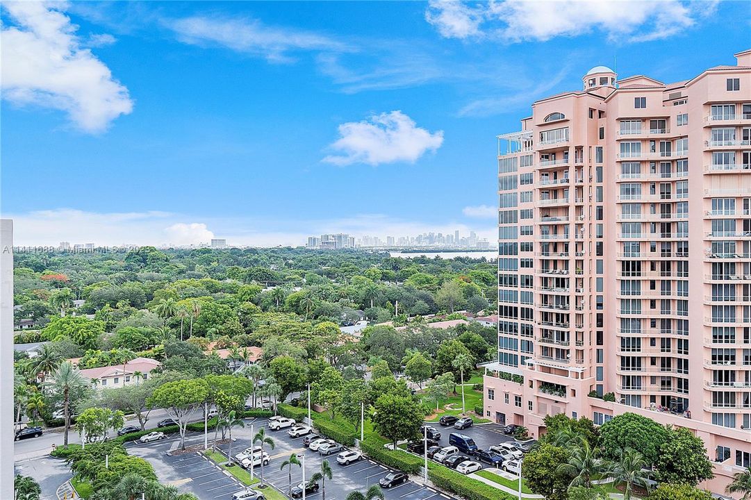 Vendido Recientemente: $565,000 (1 camas, 1 baños, 910 Pies cuadrados)