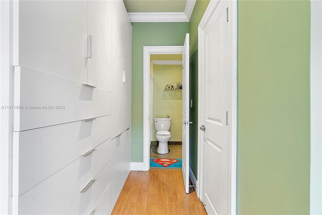 Vendido Recientemente: $565,000 (1 camas, 1 baños, 910 Pies cuadrados)