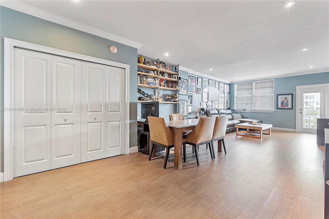 Vendido Recientemente: $565,000 (1 camas, 1 baños, 910 Pies cuadrados)