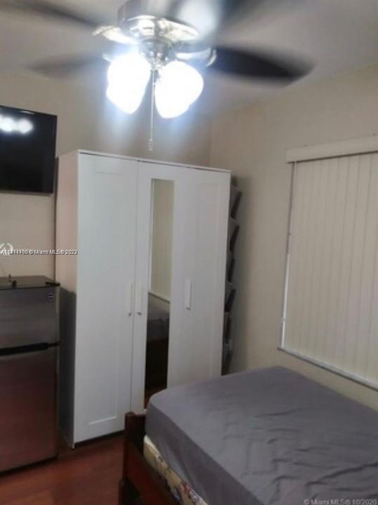 Recently Rented: $950 (1 beds, 1 baths, 1553 Square Feet)