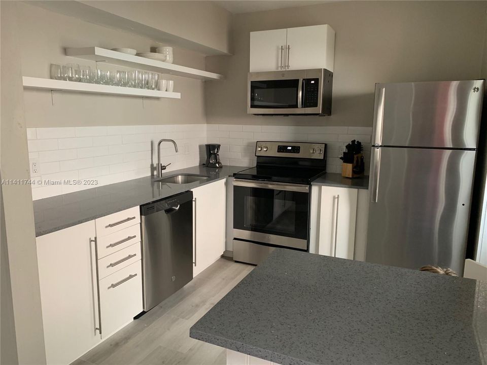 Recently Sold: $999,000 (0 beds, 0 baths, 0 Square Feet)