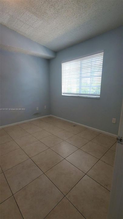 Recently Rented: $2,100 (2 beds, 2 baths, 942 Square Feet)